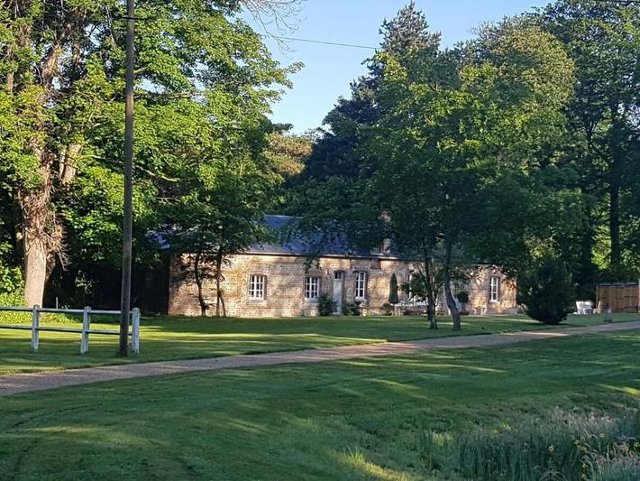 Location de vacances pour 10 personnes, avec Terrasse et Jardin à Écrainville