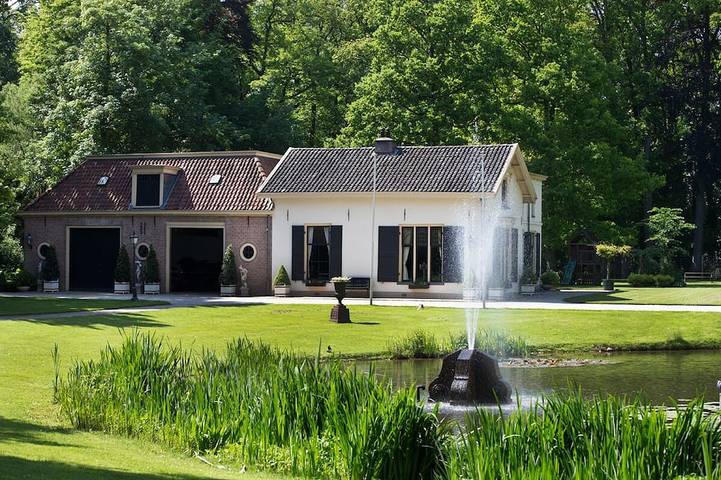 Logeerkamer Koetshuis in IJssel