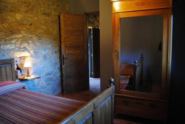 Casa rural para 5 personas, con Balcón y Terraza además de Jardín y Vistas en La Pobla de Lillet - 4