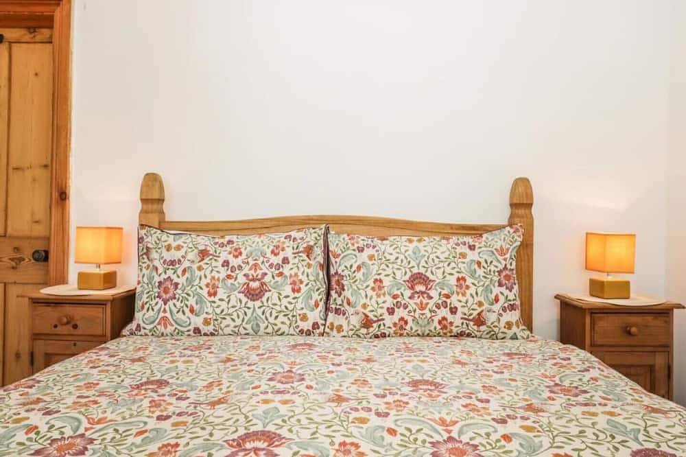 Entire apartment, Falconhurst - locally owned in fantastic Robin Hoods Bay! in Robin Hood's Bay, North York Moors National Park