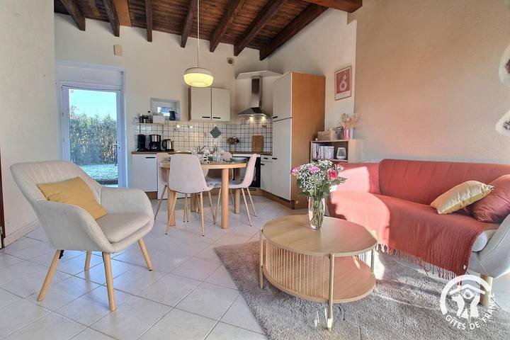 Gîte pour 4 personnes, avec jardin et terrasse à Planguenoual - 2