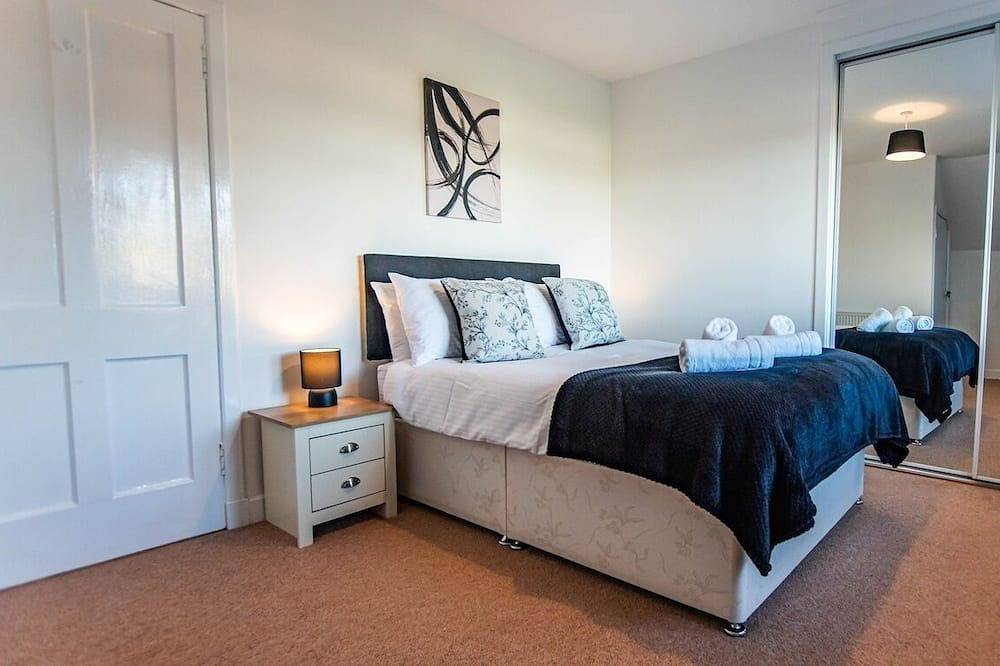 Seaside Escape: Charming 2- Bed in Thurso in Thurso, Highlands