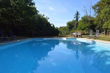 Location de vacances pour 3 personnes, avec jardin et piscine à Manciet