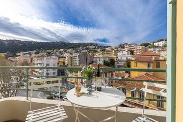 Gîte pour 4 personnes, avec vue et terrasse dans Office De Tourisme De Villefranche Sur Mer