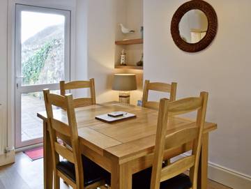 Log Cabin for 4 People in Criccieth, North-Wales, Photo 4