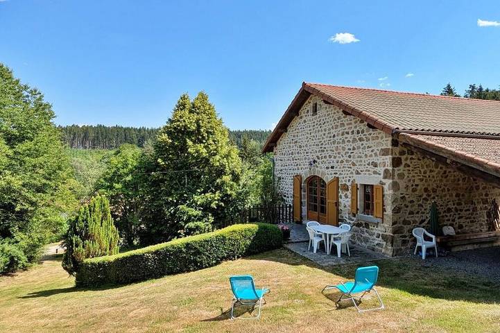Gîte pour 6 personnes, avec jardin, animaux acceptés