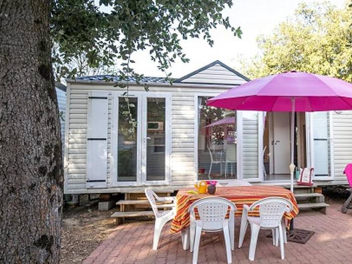Camping pour 4 personnes, avec piscine et bassin pour enfant sur l' Île de Ré - 2