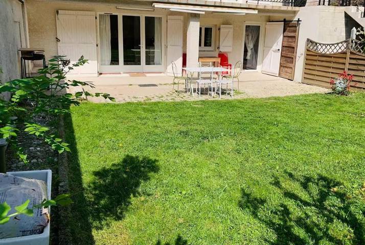 Gîte pour 4 personnes, avec jardin et terrasse, animaux acceptés à Virignin