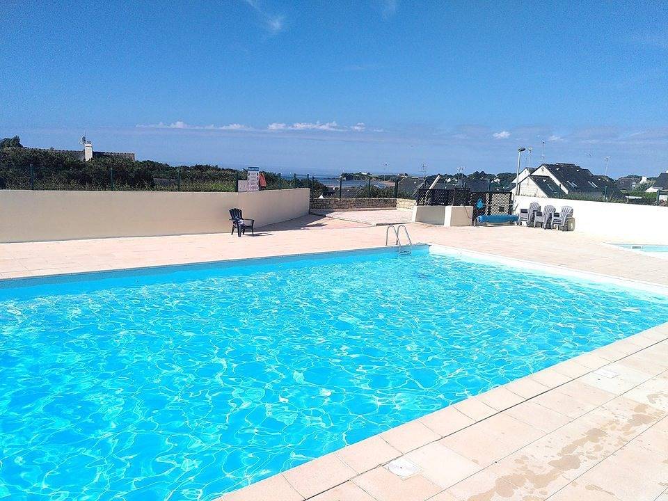 Appartement de vacances entier, Maisonnette 2 pièces 4 pers. piscine commune chauffée, jardin, parking in Guidel, Côte des Mégalithes