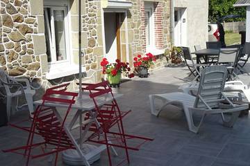 Maison d’hôte pour 4 personnes, avec jardin à Landébia