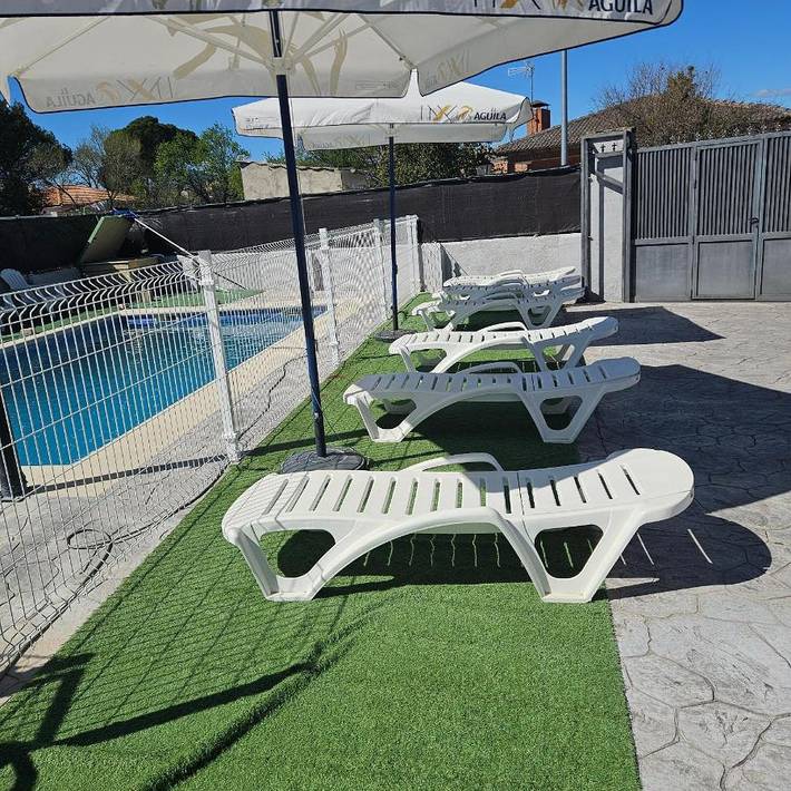 Location de vacances pour 8 personnes, avec piscine ainsi que vue et jardin à Escalona - 3