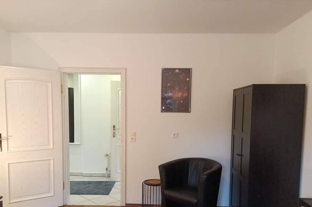 Ganze Wohnung, Ferienwohnung  - Weserbergland - eigener  Eingang - Garten - Zaun- Hunde möglich in Salzhemmendorf, Hannover und Umgebung