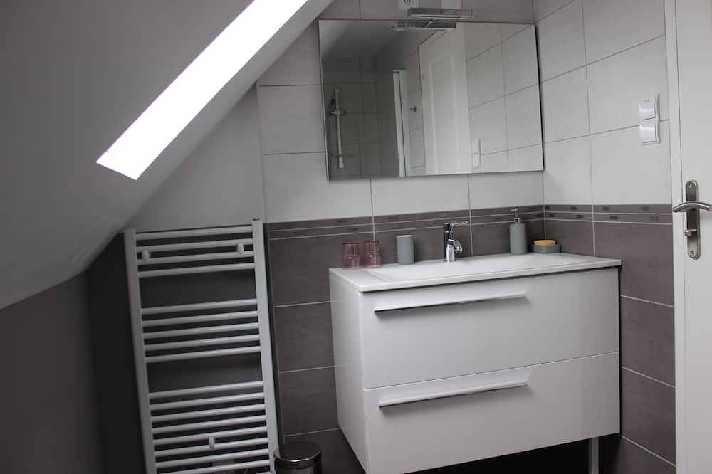 House For Your Holidays Near The Ocean - 2 Stars - in Plozévet, Côte de Cornouaille