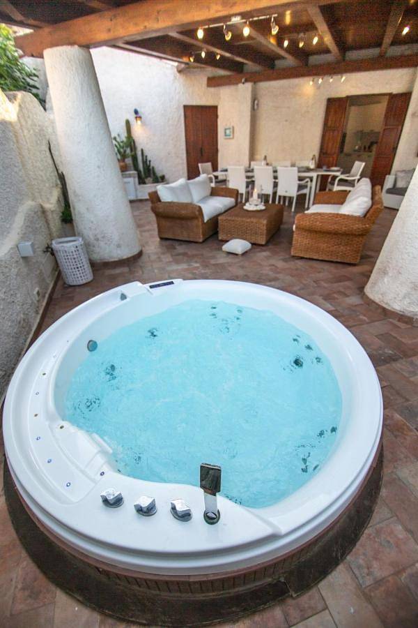 Villino Dolce Vita - a 40 mt dal mare in Lido Di Enea - Ombrellone in spiaggia privata in Porto Badino, Terracina
