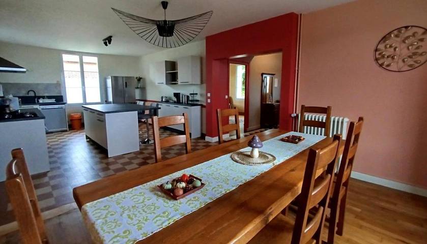 Maison de vacances pour 6 personnes, avec Terrasse ainsi que Jardin et Piscine