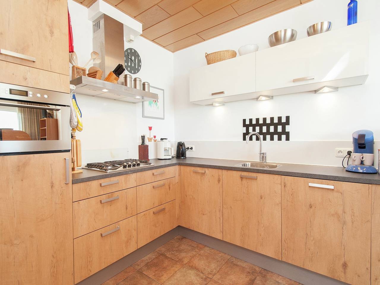 Delightful Holiday Home in Warns with Jetty in Ijsselmeer