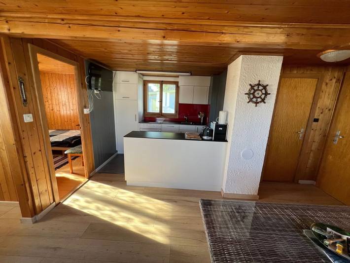 Chalet in der Nähe des Sees 3 Minuten zu Fuß entfernt in Chevroux (Waadt), Lake Neuchâtel