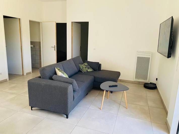 Location de vacances pour 5 personnes, avec jardin ainsi que vue et terrasse à Saint-Martin-Lacaussade - 3