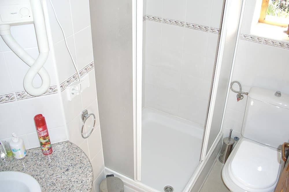 Ganze Wohnung, Charakter gut ausgestattet (rechts) Studio-Apartment im historischen Zentrum von Kotor in Kotor, Opština Kotor