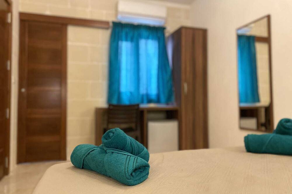 Luxury bed and breakfast with views in Nadur, Gozo