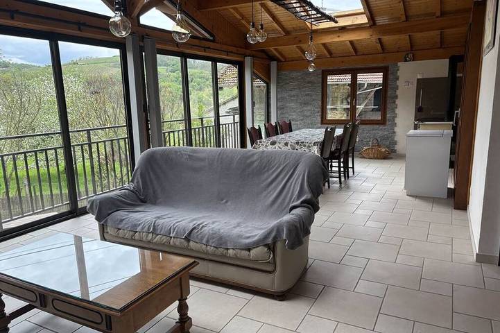 Maison de vacances pour 5 personnes, avec balcon dans Nantua