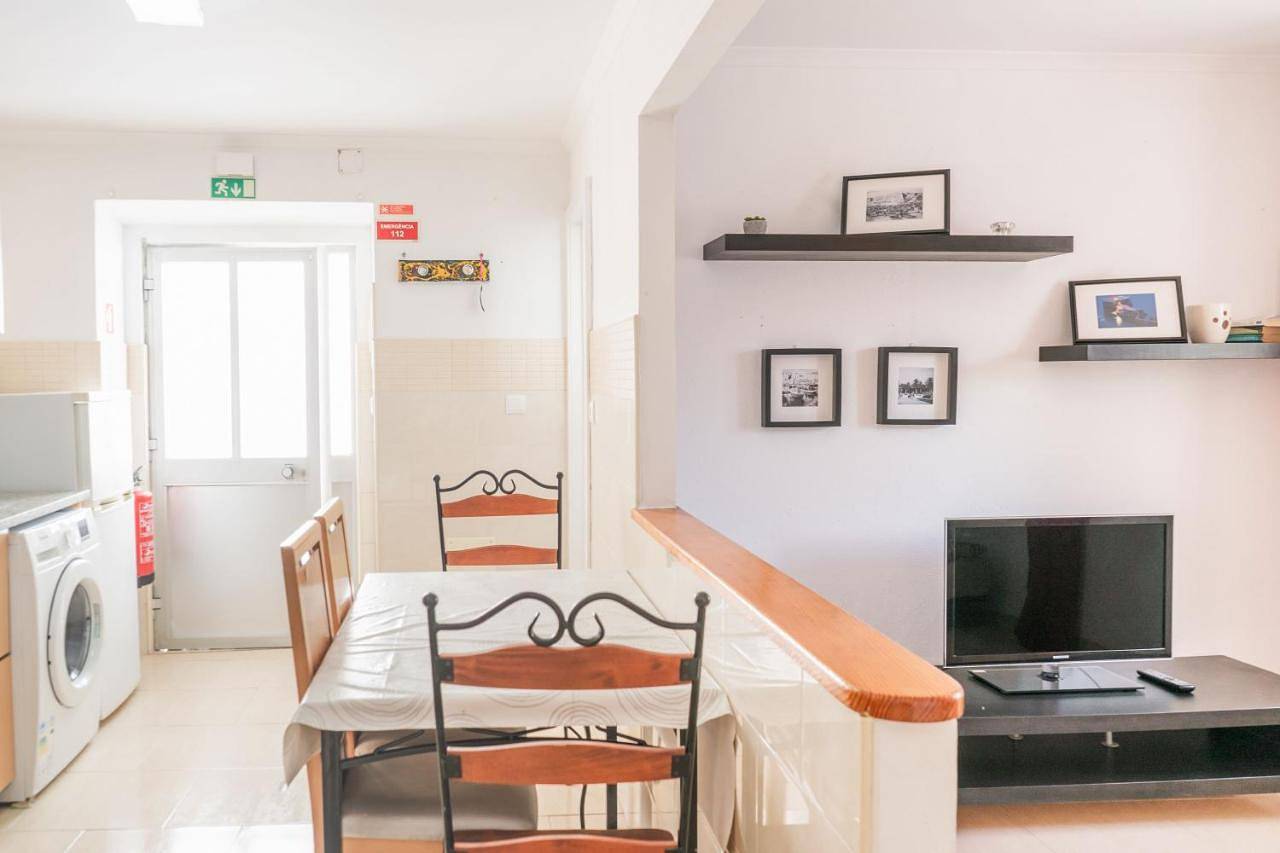Apartamento inteiro, Two-Bedroom Apartment in Peniche, Leiria distrito