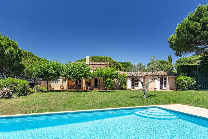 Maison de vacances pour 10 personnes, avec terrasse et jardin, animaux acceptés à Gassin