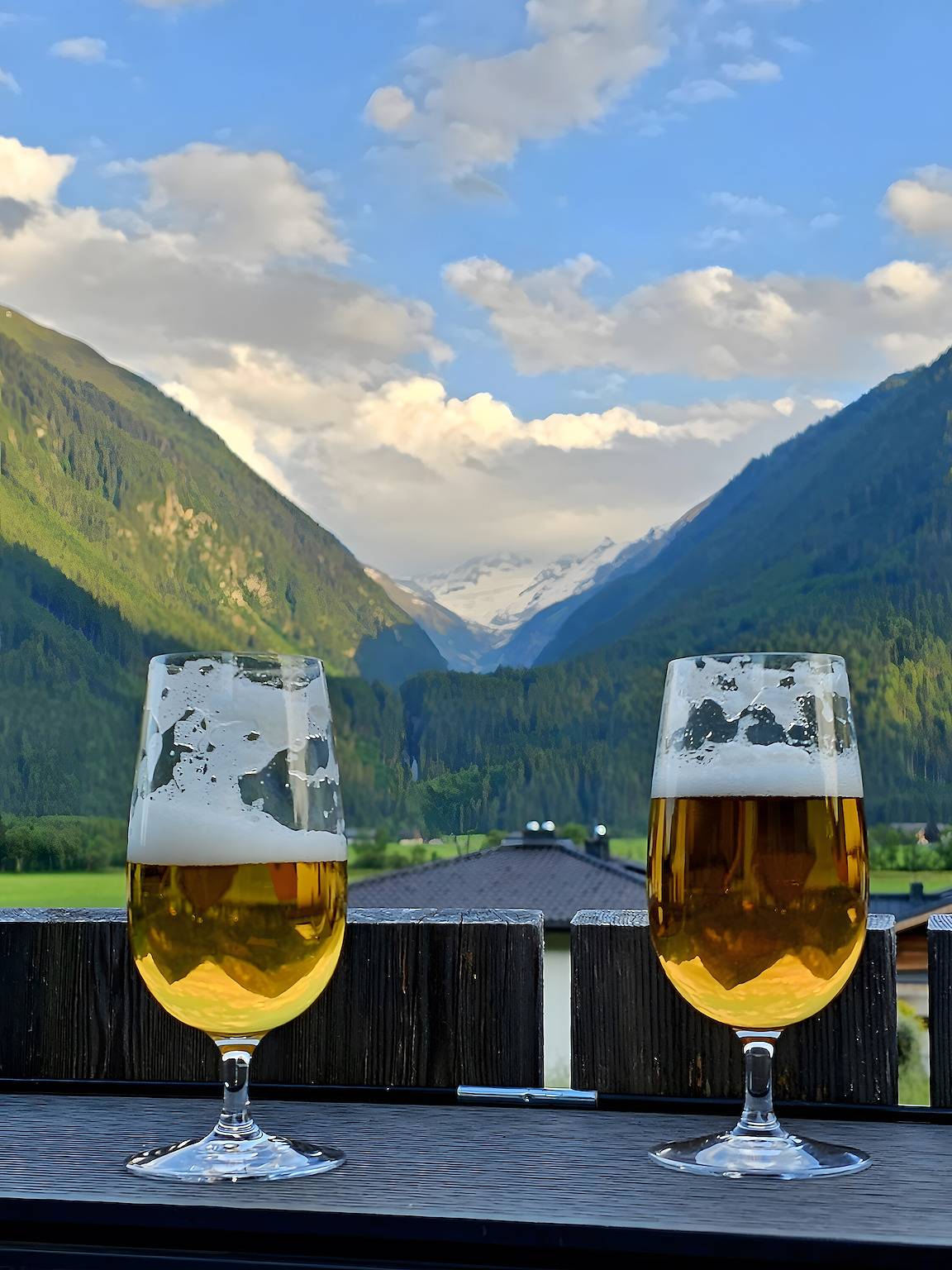 Ganze Wohnung, Ferienwohnung Edelstein" mit Bergblick, privater Terrasse und Wlan in Neukirchen am Großvenediger, Kitzbüheler Alpen