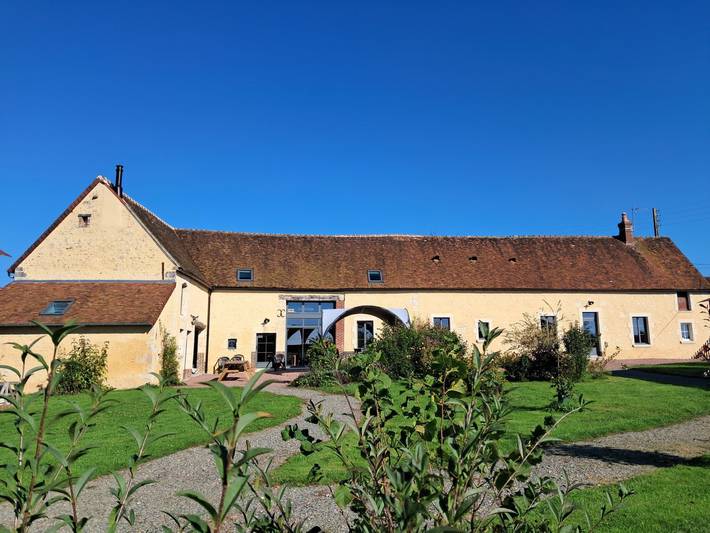 Gîte pour 8 personnes, avec jardin et terrasse à Dorceau