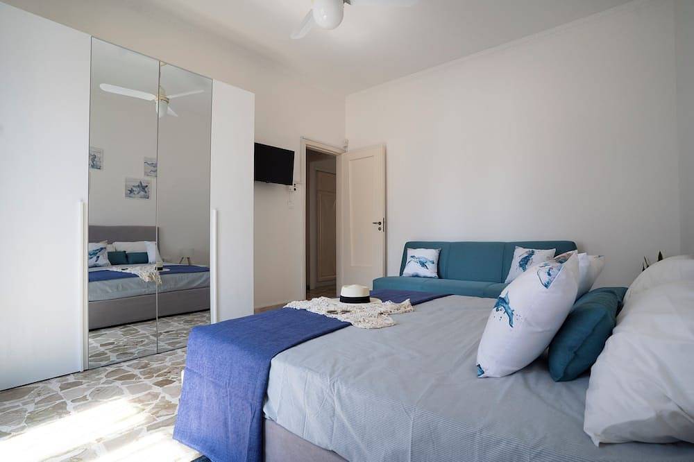 Apartamento entero, At 30 Mt from the sea Apartment 6 places in Aci Trezza in Aci Trezza, Aci Castello