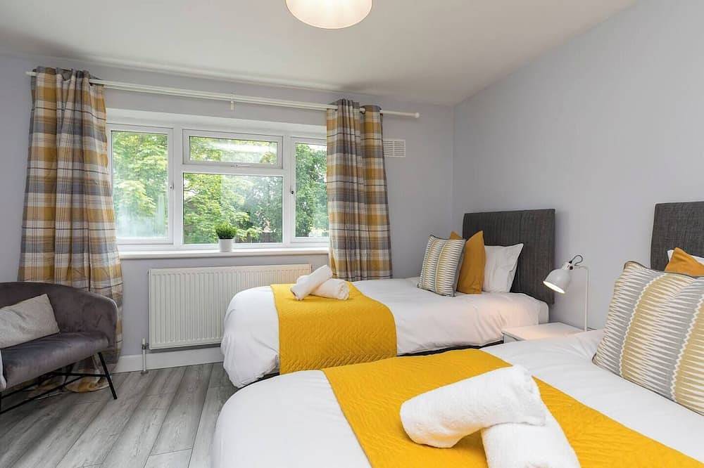 West Green House, Crawley in Crawley, West Sussex