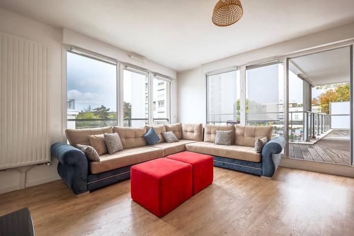 Gîte pour 4 personnes, avec balcon à Châtenay-Malabry