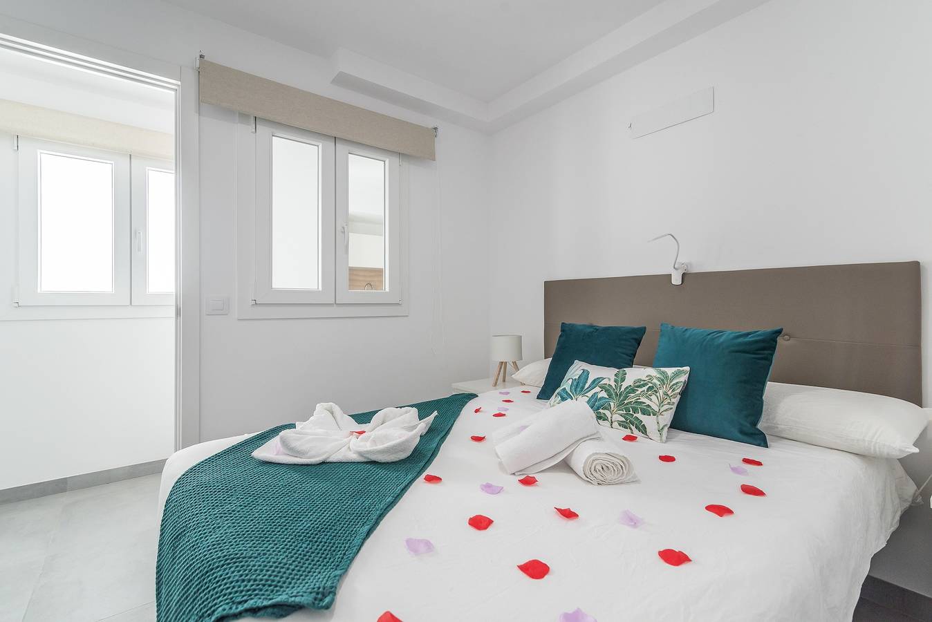 Apartamento entero, Home2Book Quiet Retreat with Patio & Roof Access in Vecindario, Santa Lucía de Tirajana