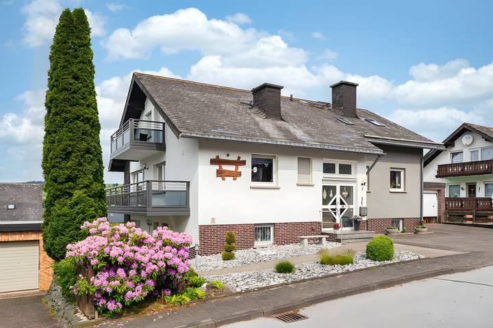 Appartement entier, Appartement 'Ferienwohnung 1' avec balcon et Wi-Fi in Usseln, Willingen