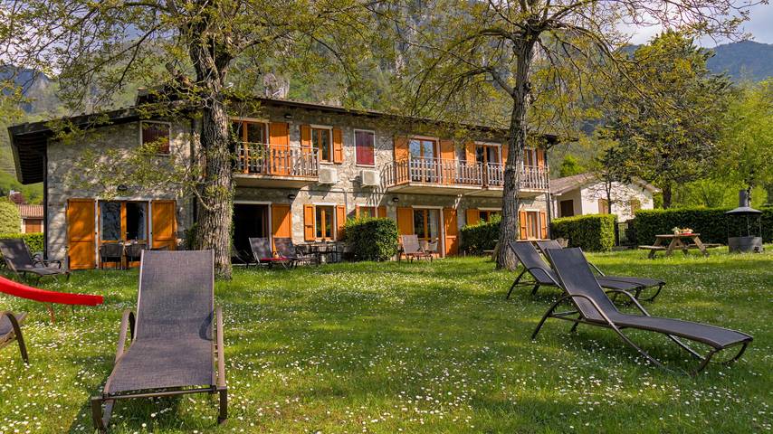 Ferienwohnung für 4 Personen, mit Balkon und Garten