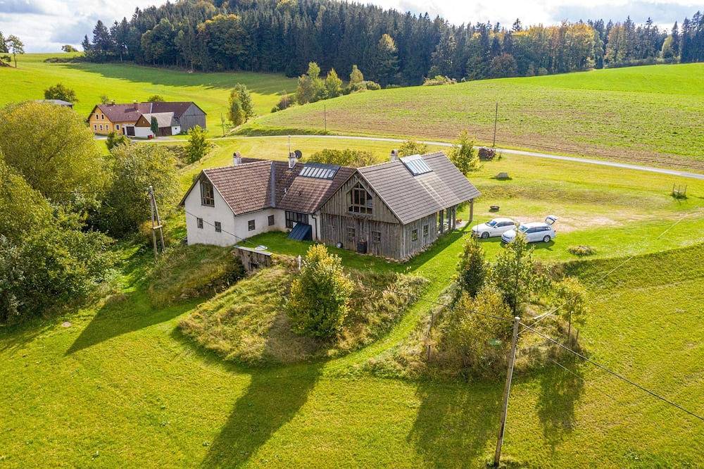 Wald-Land-Hof Schloss Rosenau in Groß Gerungs, Bezirk Zwettl