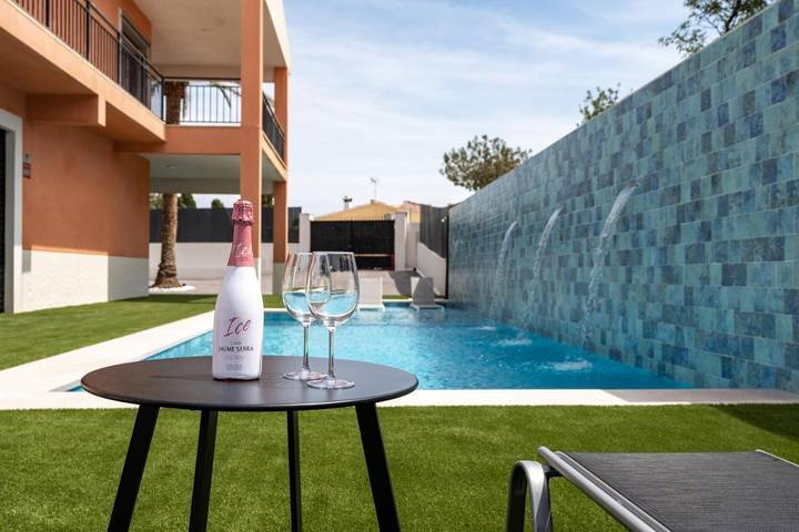 Casa rural para 20 personas, con jardín y vistas además de piscina y piscina para niños en San Vicente del Raspeig - 4