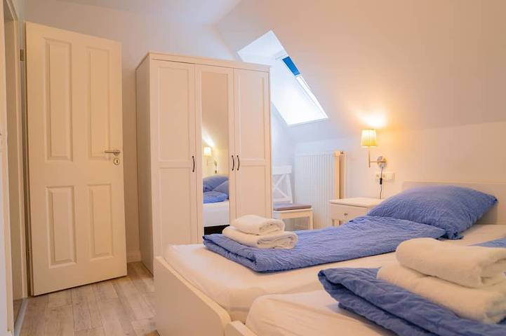 Ferienwohnung für 4 Personen, mit Whirlpool und Garten sowie Sauna
