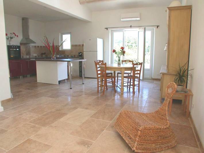 Location de vacances pour 6 personnes, avec piscine et terrasse à Saint-Saturnin-lès-Apt - 4
