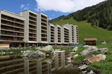 Gîte pour 2 personnes, avec vue et balcon dans Siviez