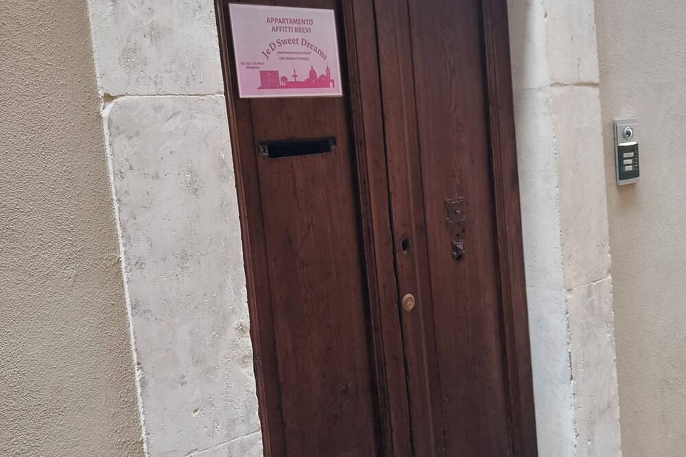 Entire apartment, Design and History in the Heart of L'Aquila Capital of Culture 2026 in L'Aquila, Gran Sasso