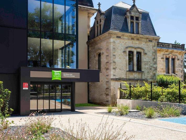Hôtel pour 2 personnes, avec Terrasse et Jardin à Villenave-d'Ornon