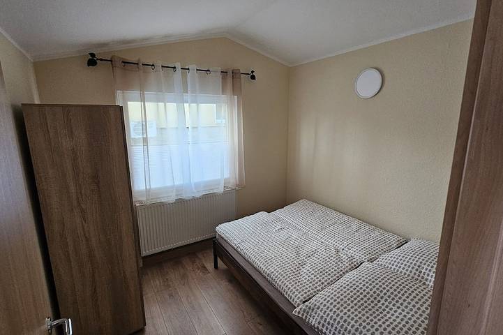 Ganze Wohnung, Herzlich willkommen in der Ferienwohnung am Schwanenteich in Bad Klosterlausnitz, Saaleland