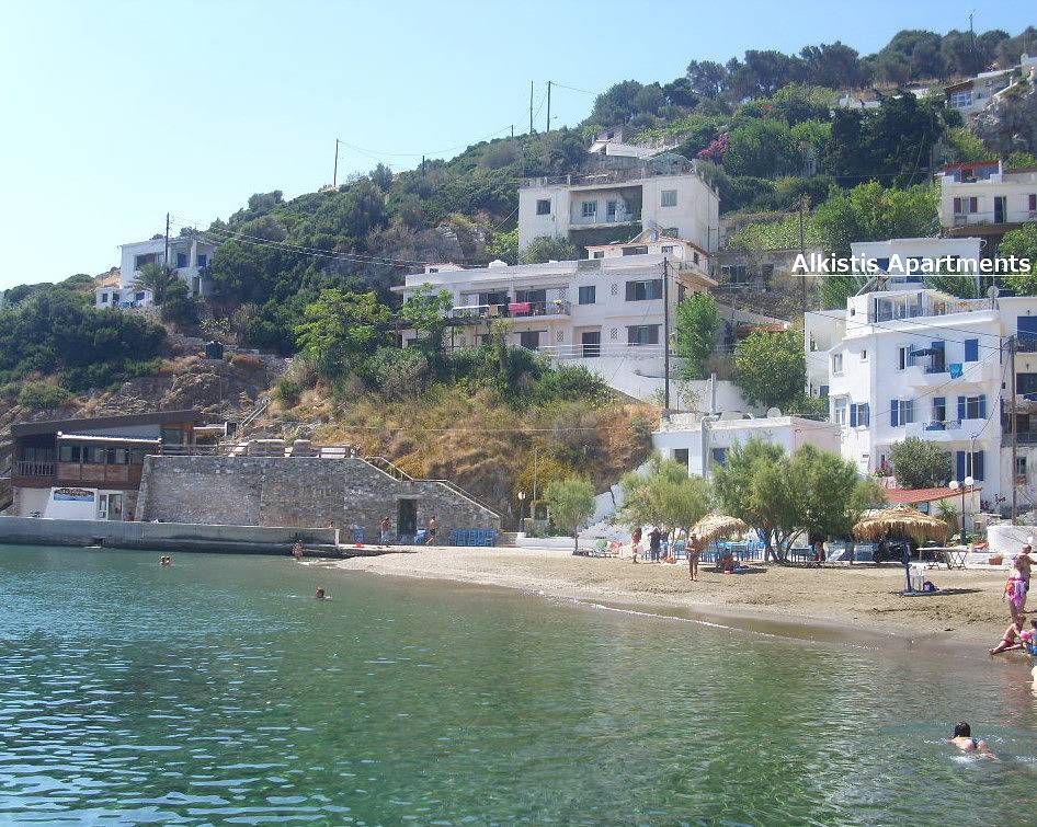 Ganze Wohnung, Alkistis Gemütlich von The Beach Apartment auf der Insel Ikaria in der Therma Bay - 2. Etage in Ikaria