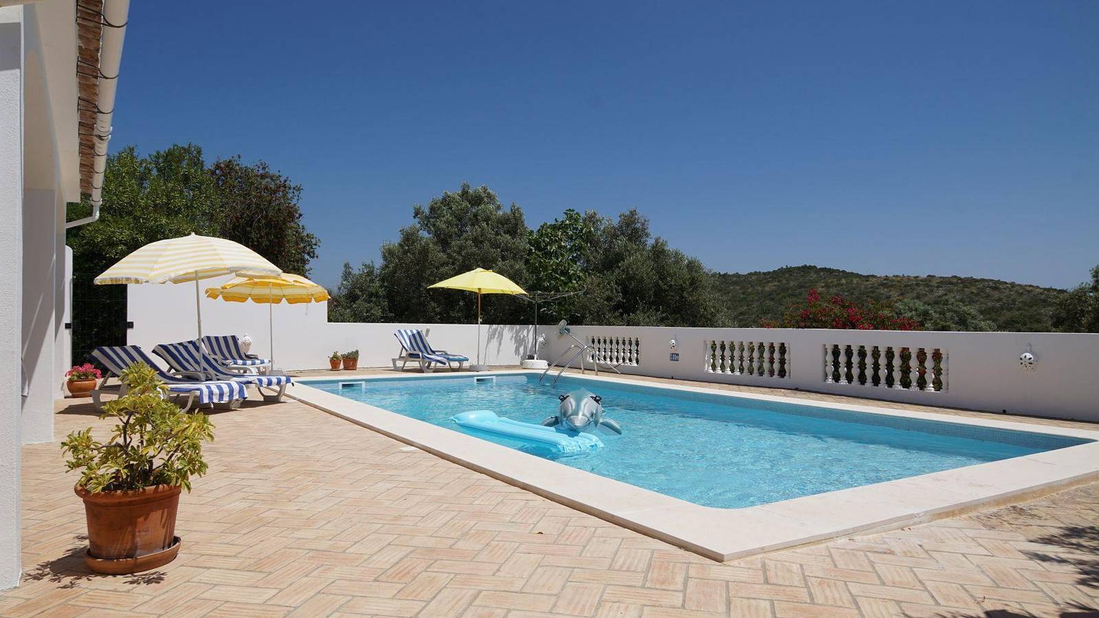 Freistehendes Ferienhaus in Santa Bárbara De Nexe mit Großem Pool und Panoramablick in Santa Bárbara de Nexe, Faro Distrikt
