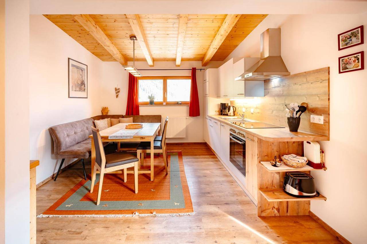 Ganze Wohnung, One-Bedroom Apartment in Brandberg, Zillertaler Alpen