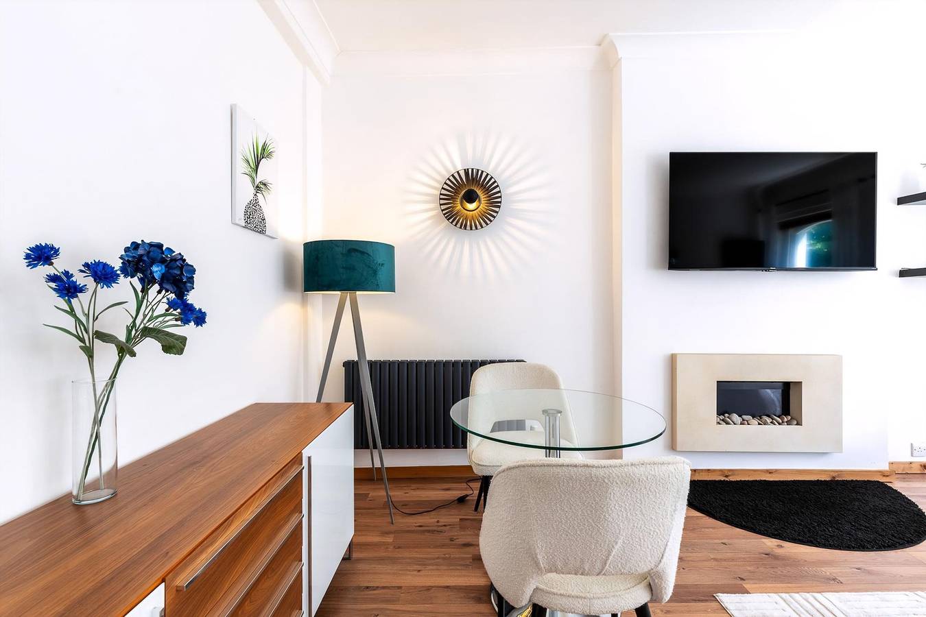 Entire apartment, Knightsbridge Apartment by Harrods in Kensington and Chelsea, London
