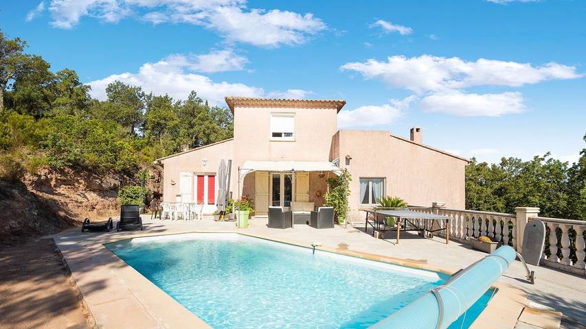 Villa für 4 Personen, mit Garten und Terrasse sowie Pool - 1
