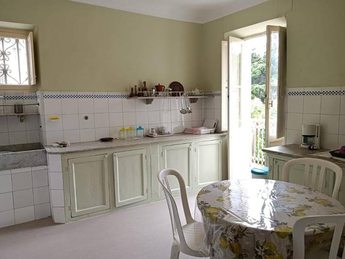 Maison d’hôte pour 3 personnes, avec terrasse ainsi que jardin et vue