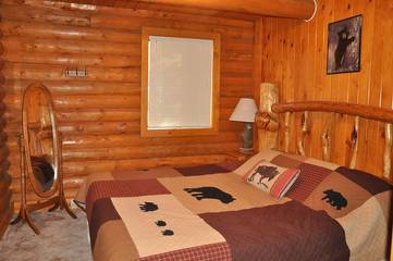 Log Cabin for 8 Guests in Island Park, Fremont County (ID), Picture 4